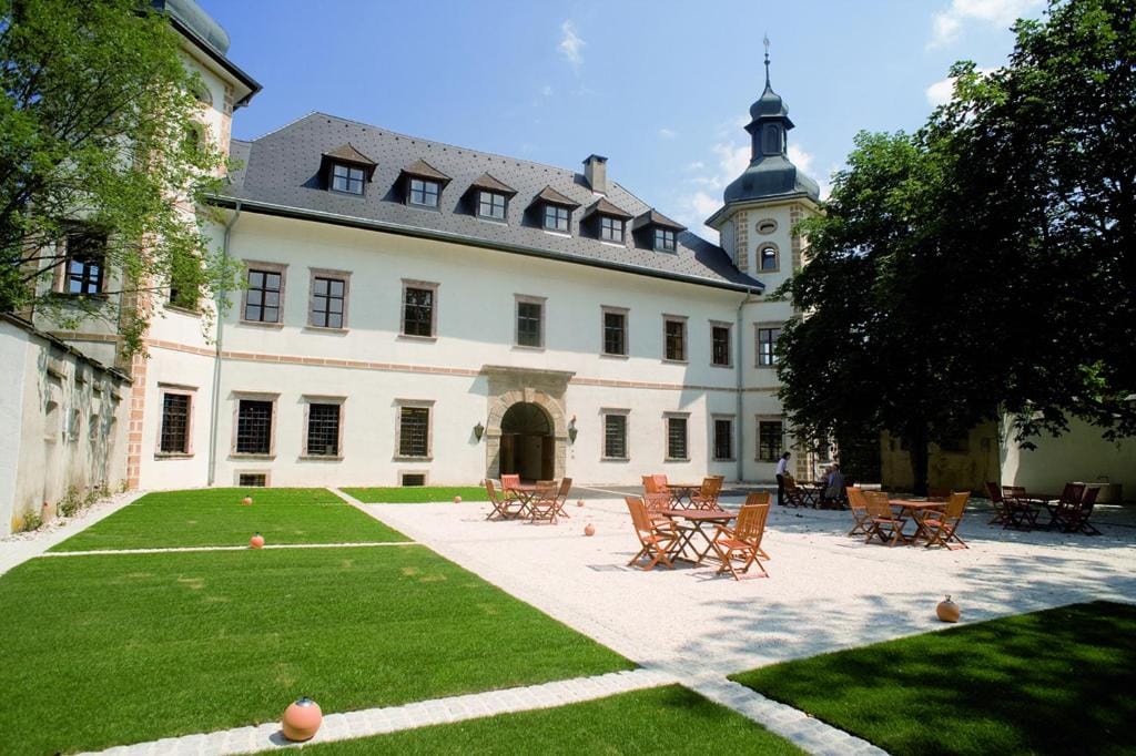JUFA Hotel Schloss Röthelstein — 1