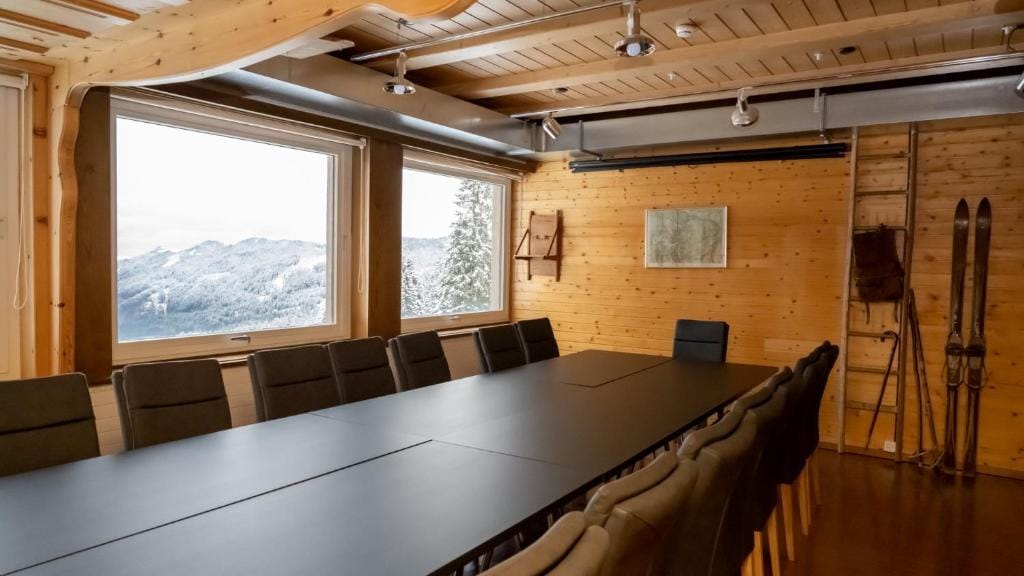 Berggasthaus Holzegg - Accessible Only by Cable Car — 3