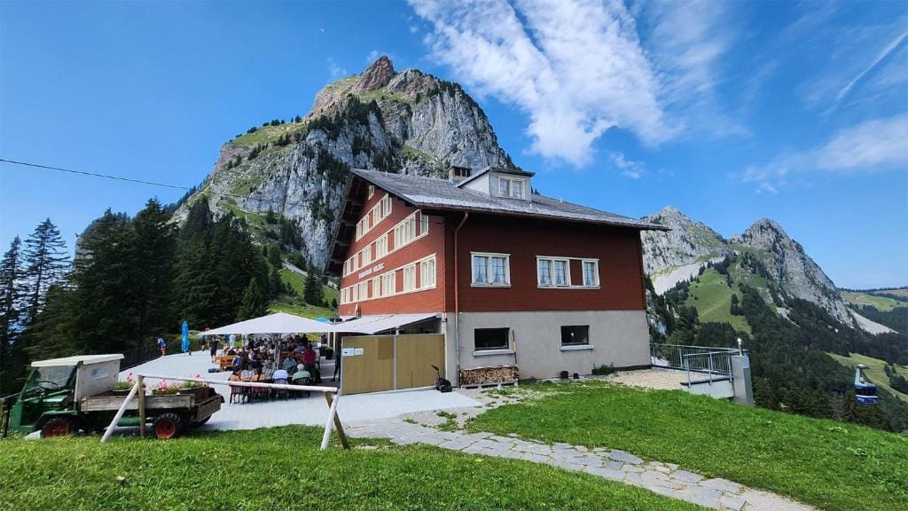 Berggasthaus Holzegg - Accessible Only by Cable Car — 4