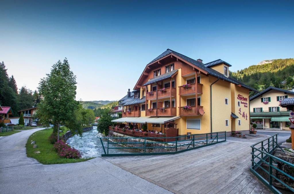 Sporthotel Dachstein West — 1