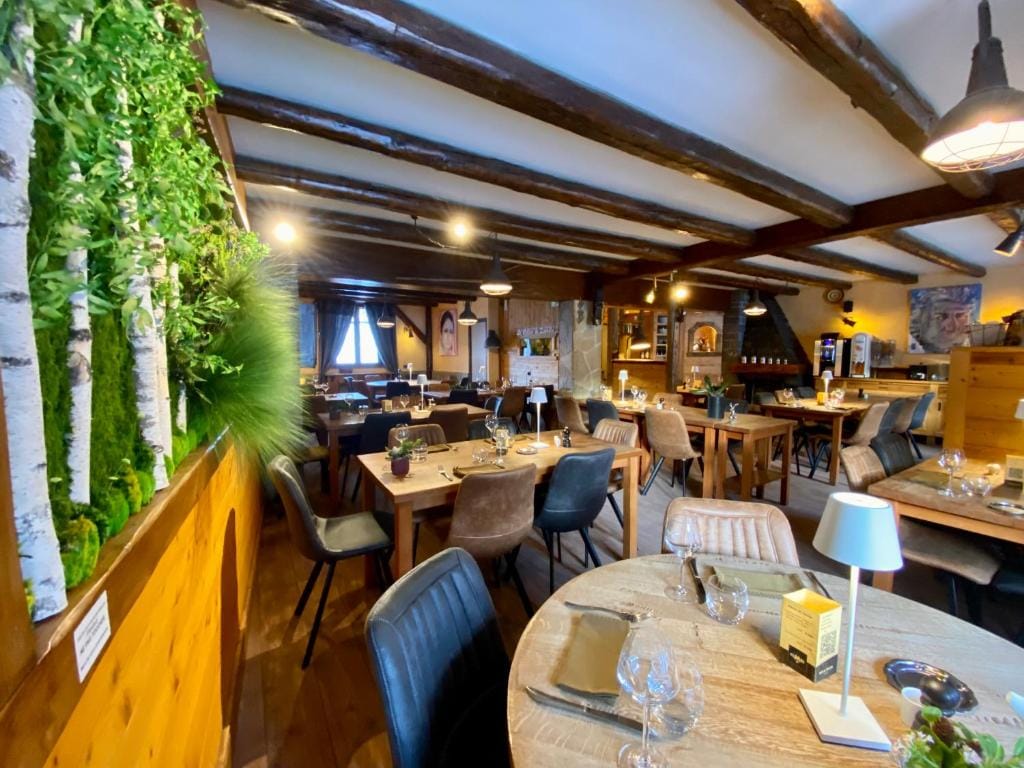Logis Hôtel Les Ancolies — 4