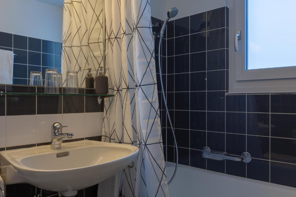 Hotel Provisorium13 — 3