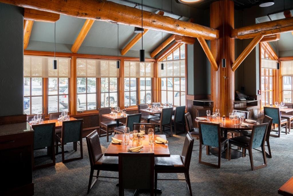Banff Caribou Lodge and Spa — 4