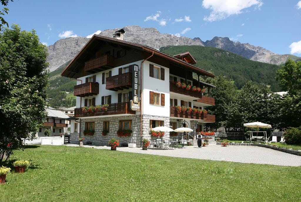 Meublè Cima Bianca Garni