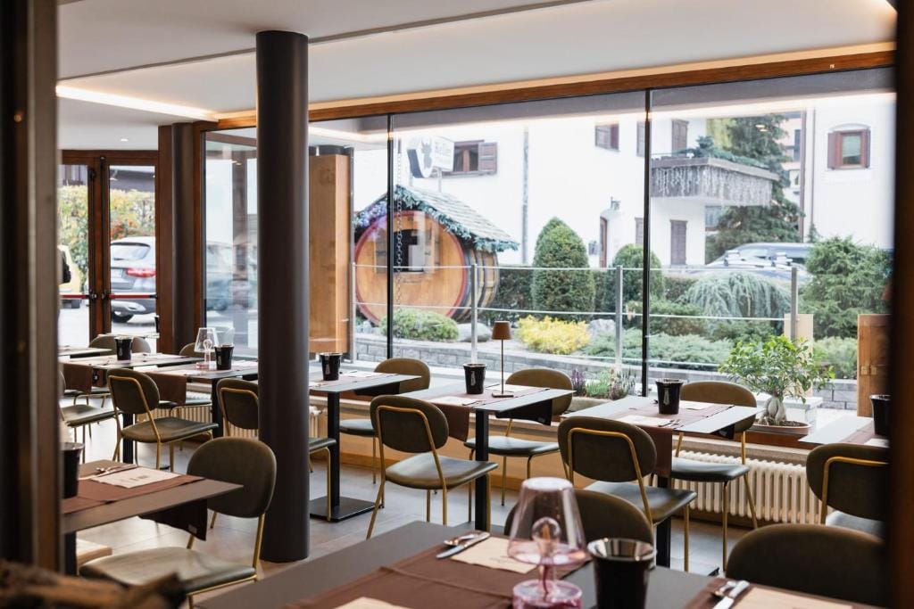 Olimpia Hotel — 5