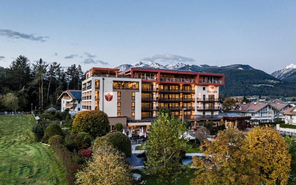 Hotel Olympia — 1