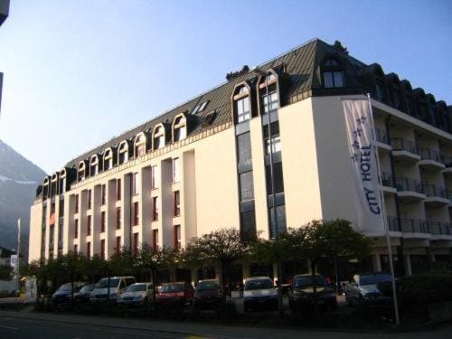 City Hotel — 4