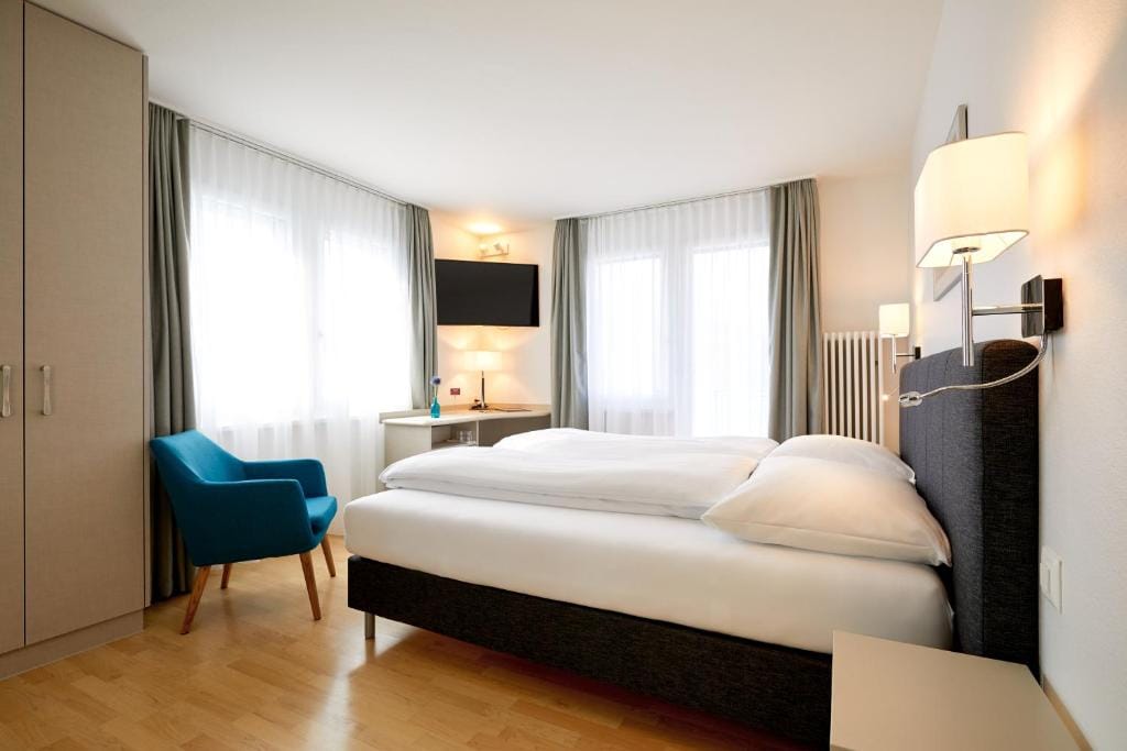 Hotel Schmid & Alfa — 3