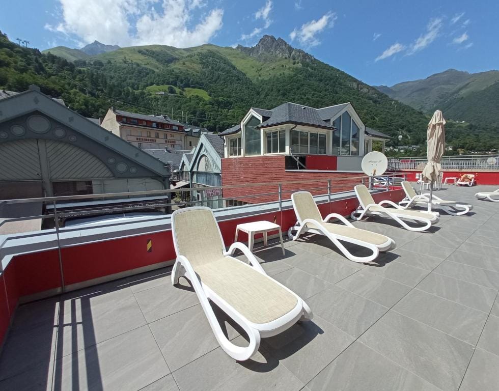 Garden & City Cauterets Balneo — 4