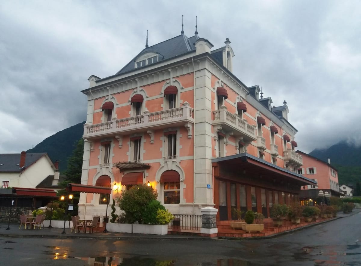 Grand Hôtel de France — 2