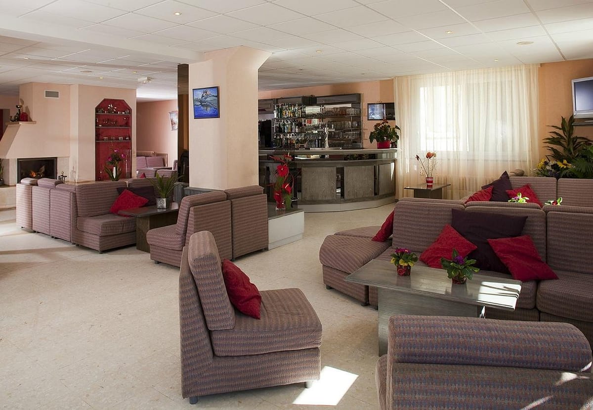 Hôtel Le Montaigu — 5
