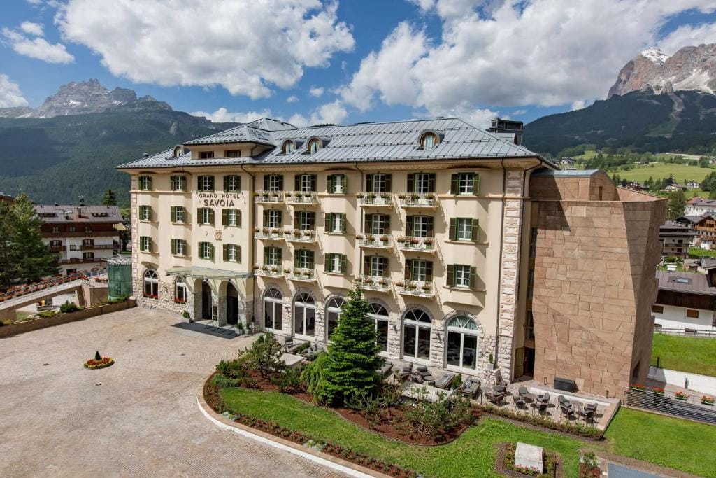 Grand Hotel Savoia Cortina d'Ampezzo, A Radisson Collection Hotel — 3