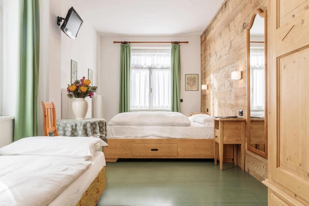 Hotel Oasi — 5