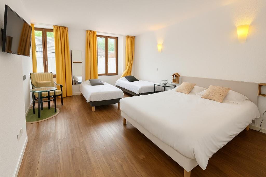 Logis Hôtel de Genève et Restaurant , Faverges-Seythenex — 1