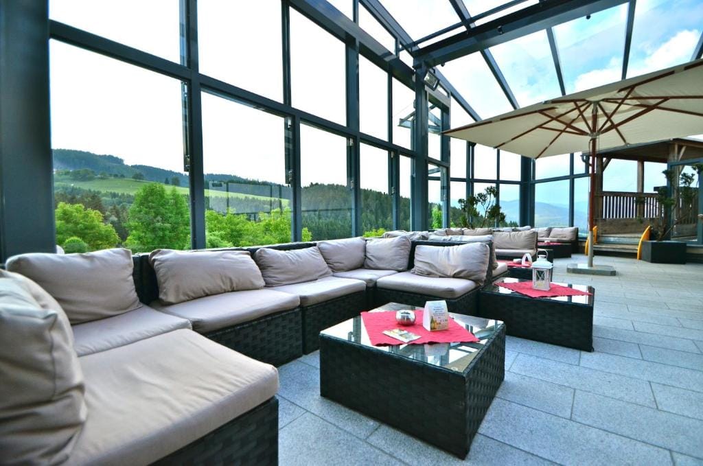 G.H. Knoll "Proellhofer" Cafe Bar Hills — 5