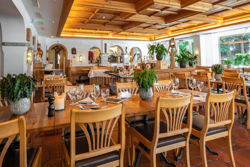 Hotel des Alpes — 5