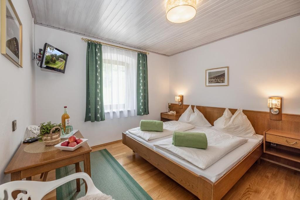 Gasthof-Pension Sandwirt — 2