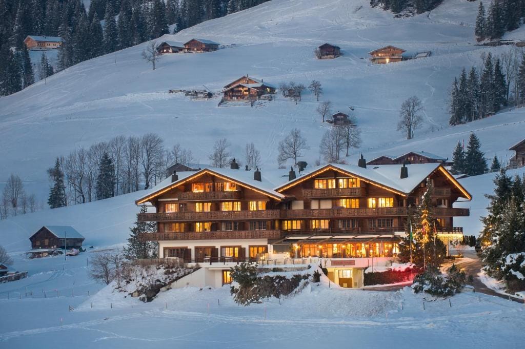 Hotel Le Grand Chalet Gstaad — 1