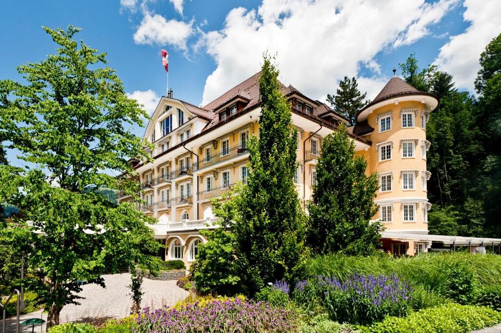 Le Grand Bellevue — 3