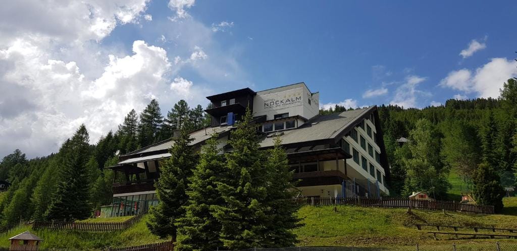 Kinder- und Familienhotel Nockalm — 1