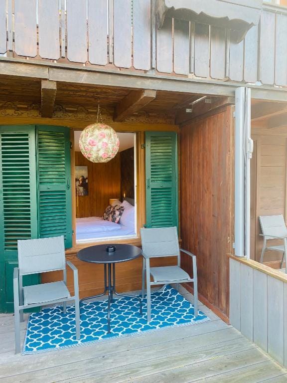 Boutique Hotel Bellevue B&B am Brienzersee Iseltwald Interlaken — 3