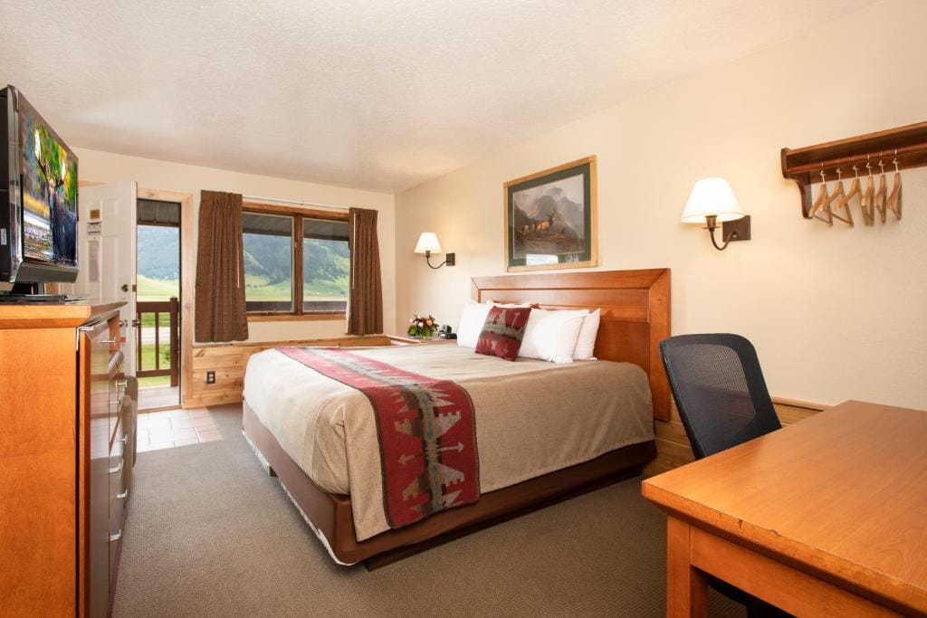 Flat Creek Inn — 5