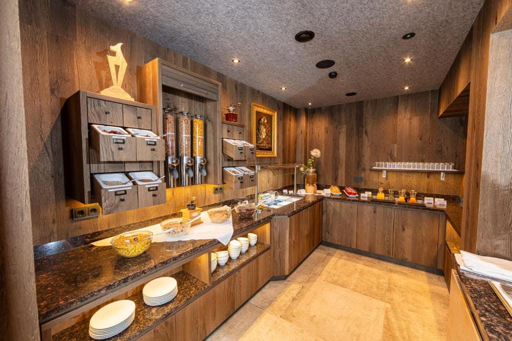 Aktivhotel Schweizerhof Kitzbühel — 3