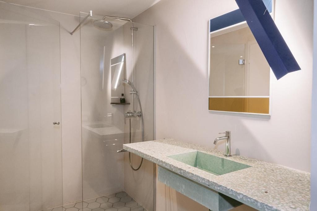 SEEBICHL Adults Only Designhotel lake - pool & dine — 3