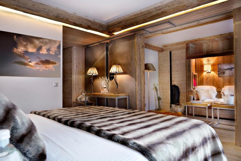 Au Coeur du Village — 1