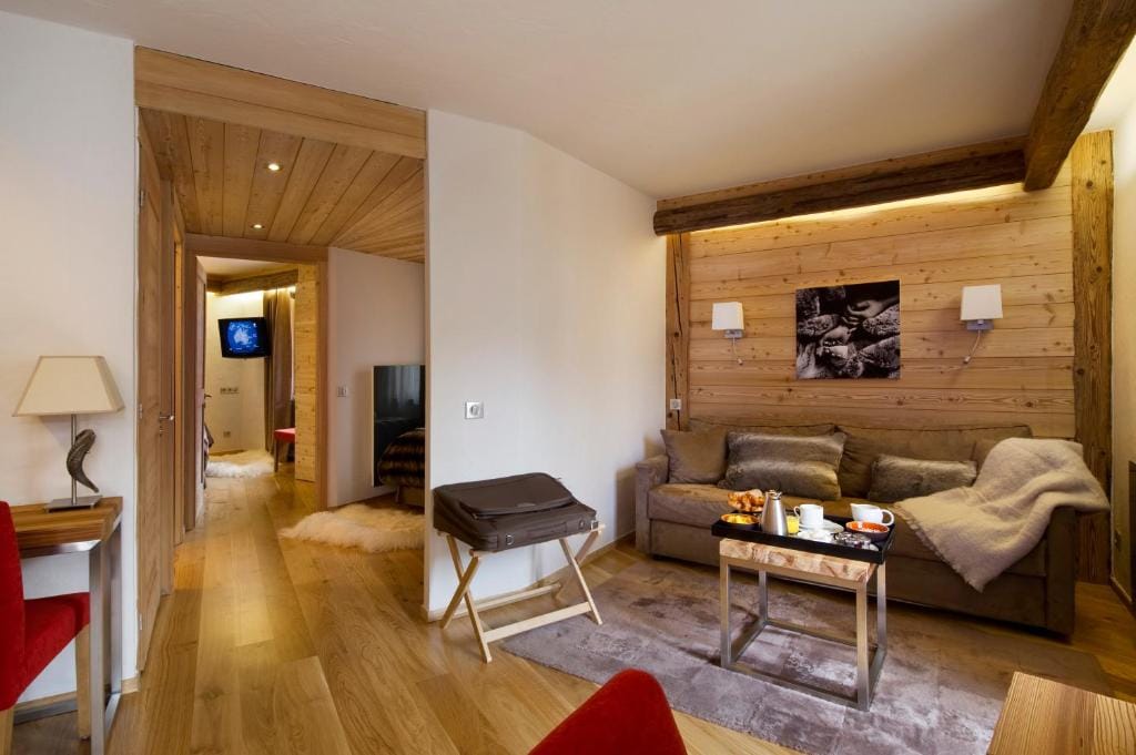 Au Coeur du Village — 4
