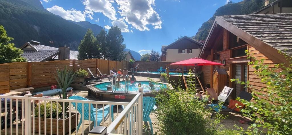 Chez Philippe - Appartements et Chalets - Panoramic Village vue Glaciers — 4