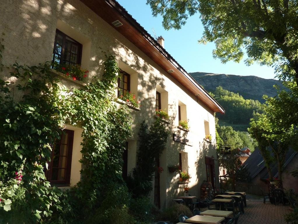 Hotel Auberge Edelweiss — 4