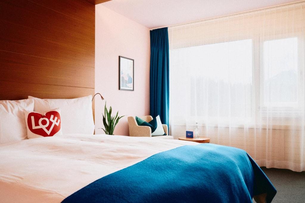 signinahotel — 2