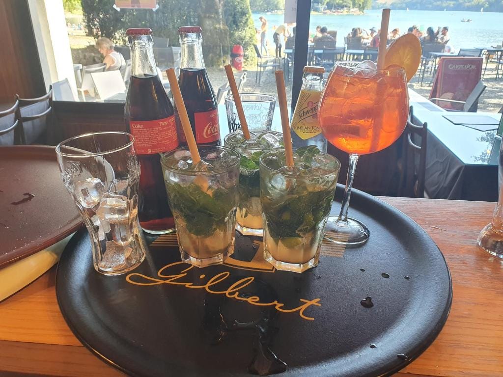 Le Grand Lac hôtel bar restaurant — 4