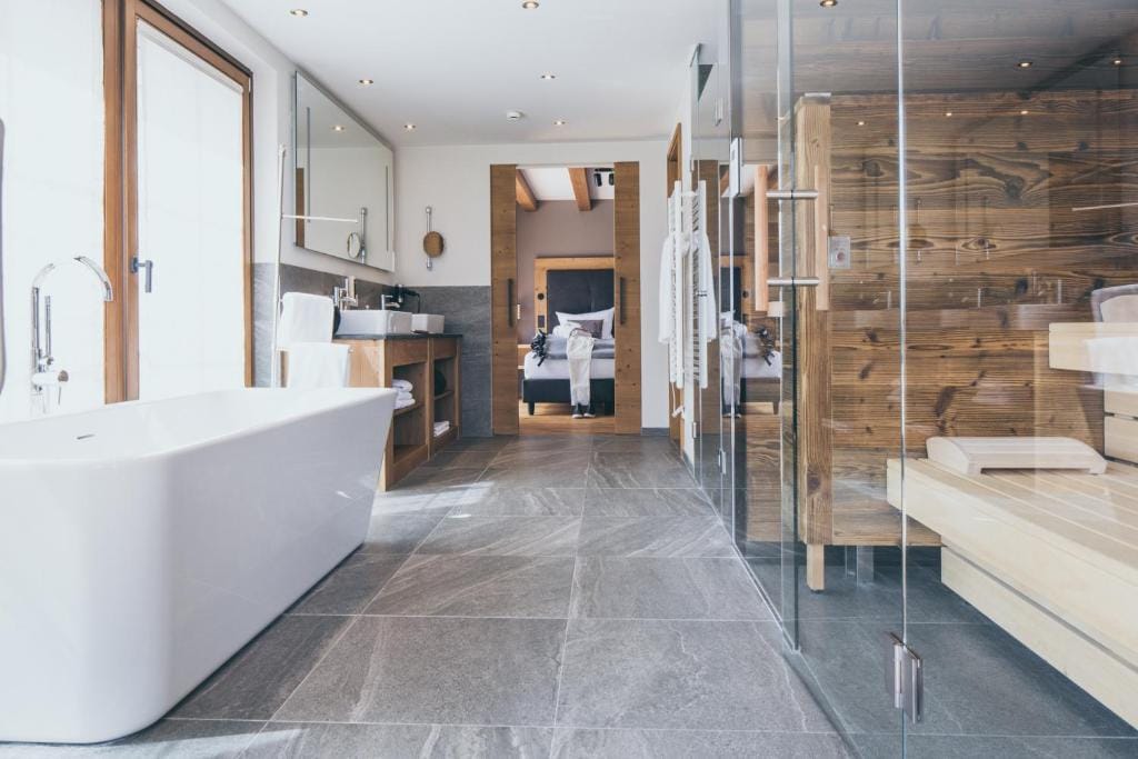 PUR Suites & Chalets — 3