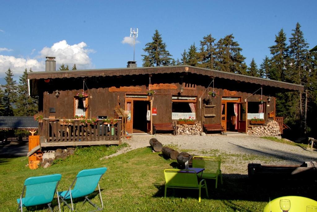 Hôtel Chalet Le Caribou — 4