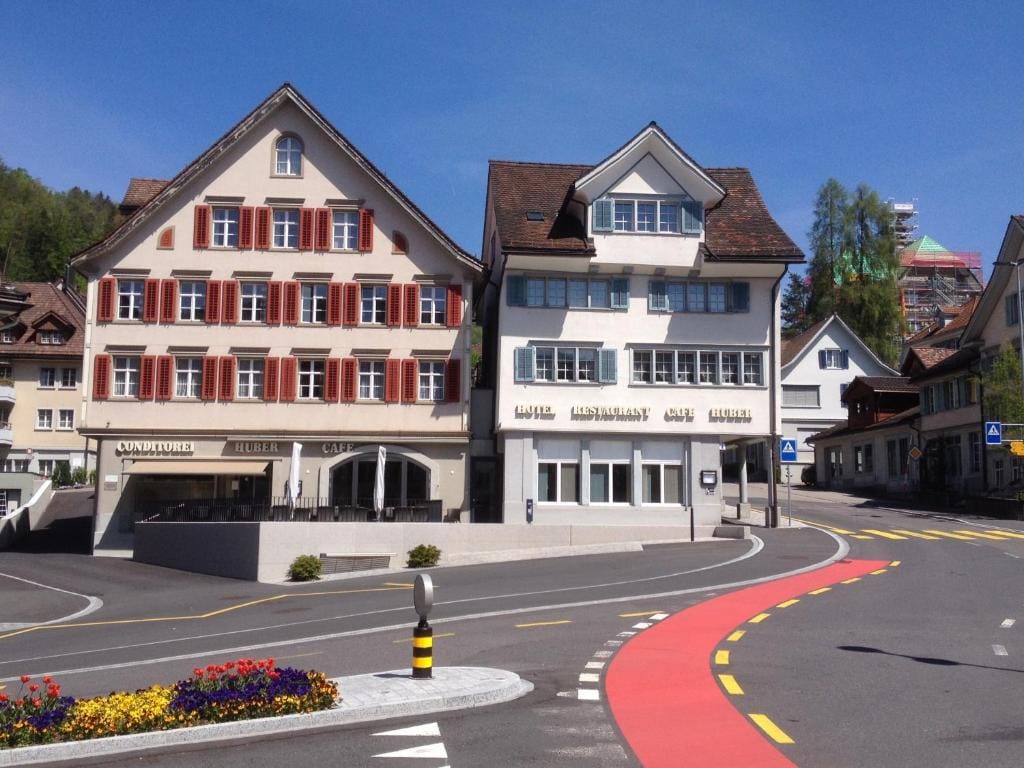 Café-Conditorei Hotel Huber — 4