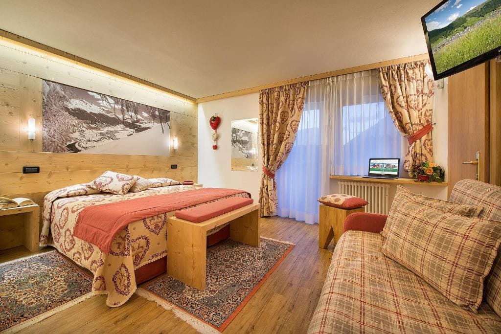 Hotel Bucaneve — 5