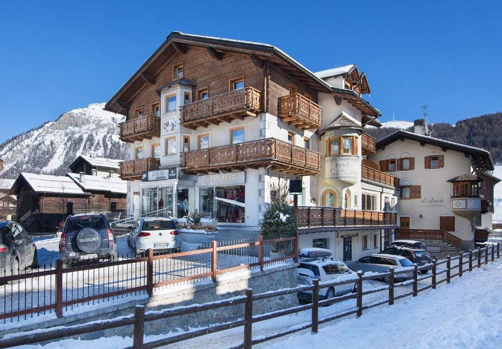 Hotel Crosal