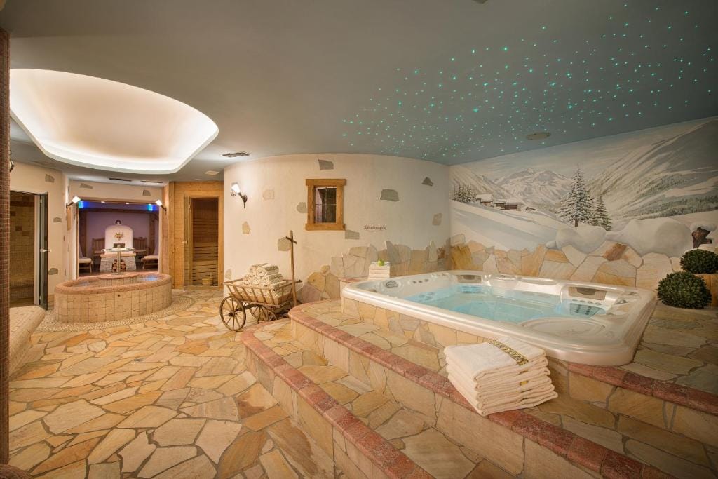 Hotel Crosal — 3
