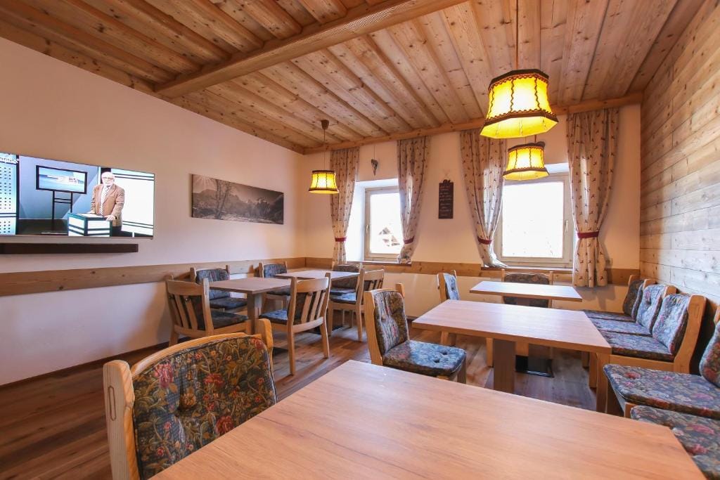 Hotel - Wirts'haus "Zum Schweizer" — 4