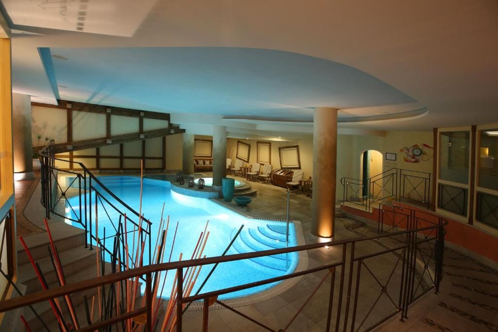 Alpen Suite Hotel — 4