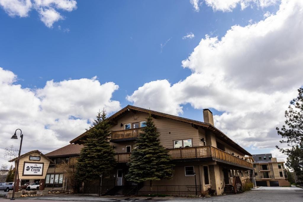 The Mammoth Creek Inn — 2