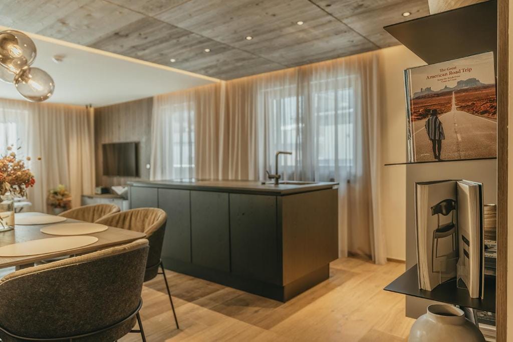 The Black Eagle Luxury Appartements — 2
