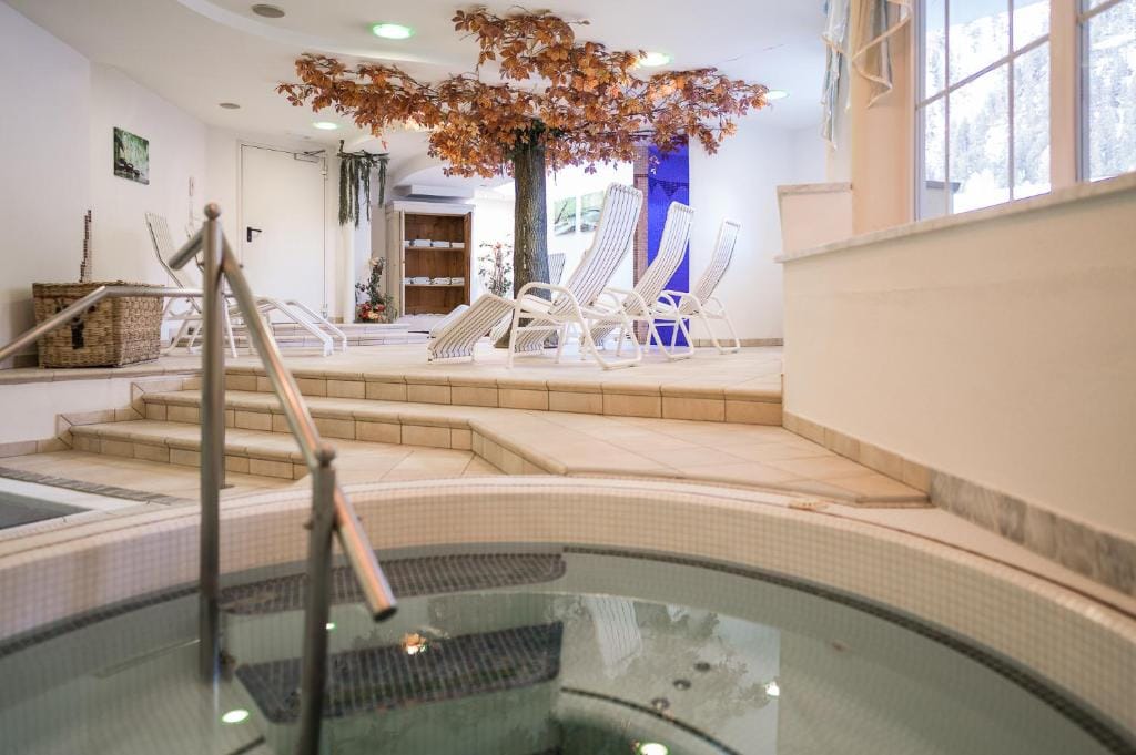 Hotel Alpenjuwel — 2
