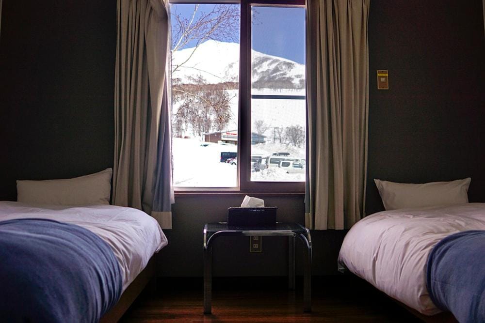Annupuri Mountain View Lodge — 2