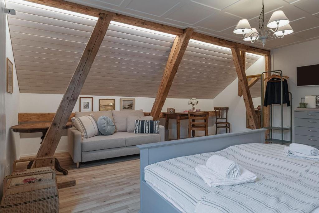 Gästezimmer im Dorfzentrum — 3