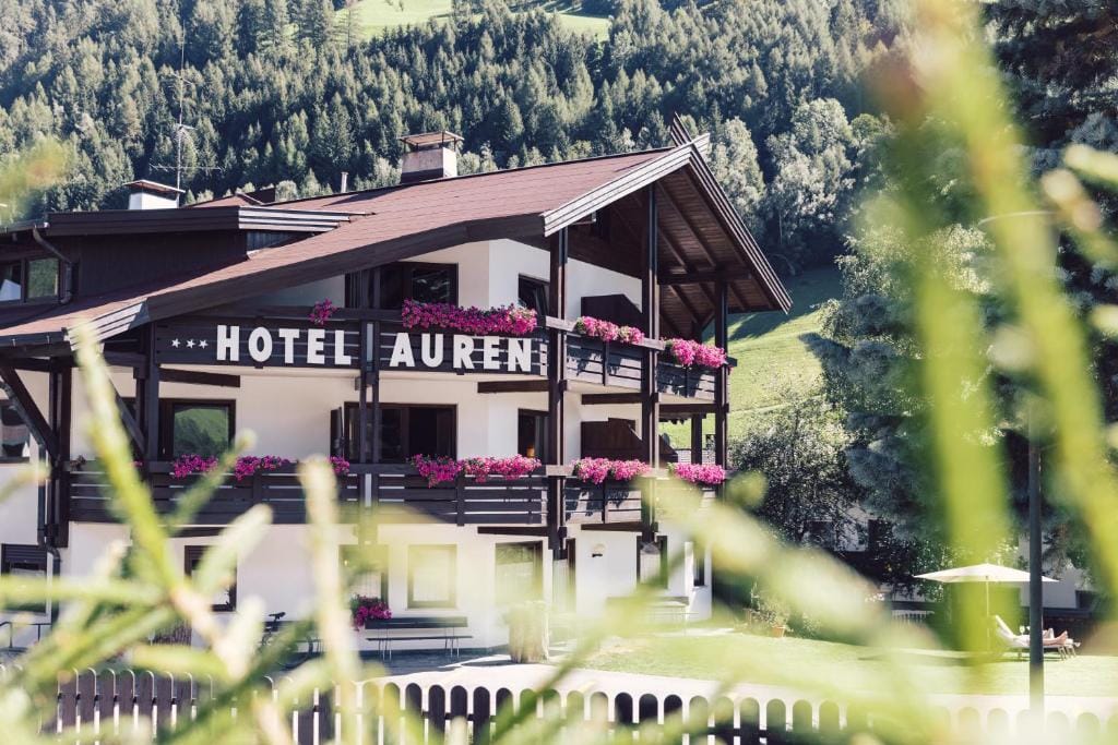Hotel Auren — 1