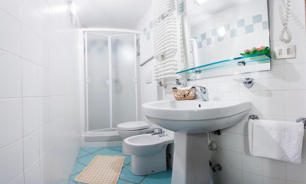 Hotel Biancaneve — 3