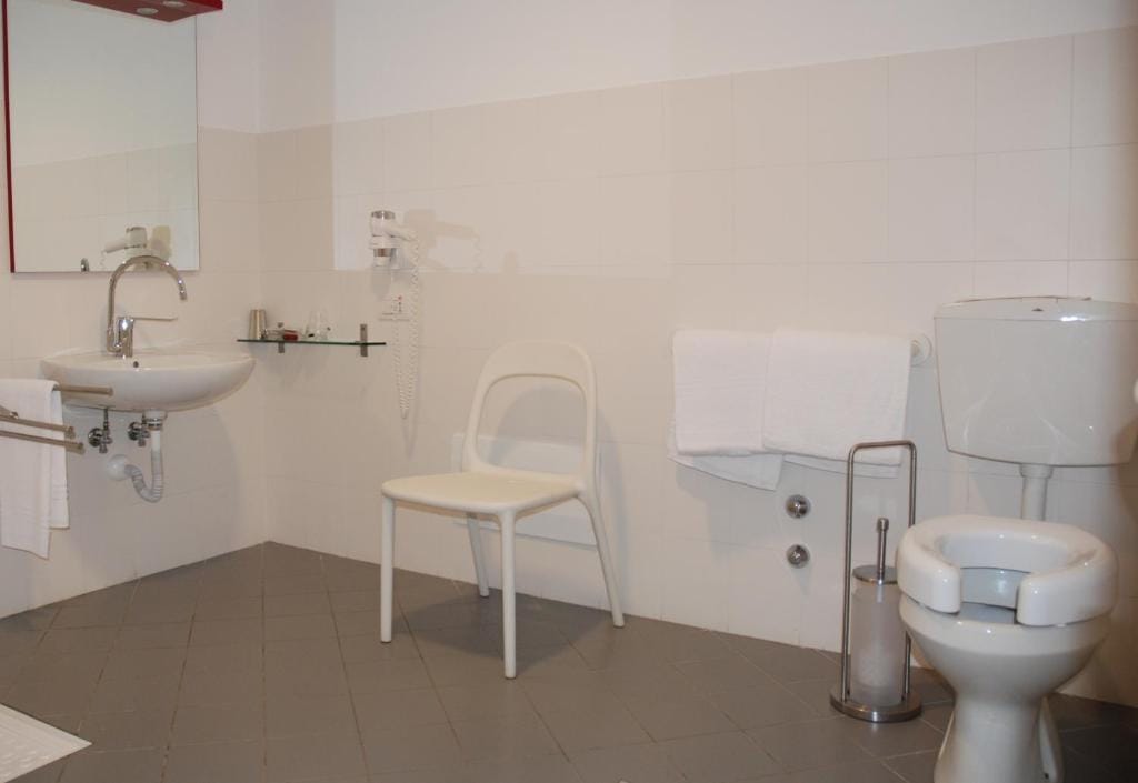 Hotel Lago Losetta — 3